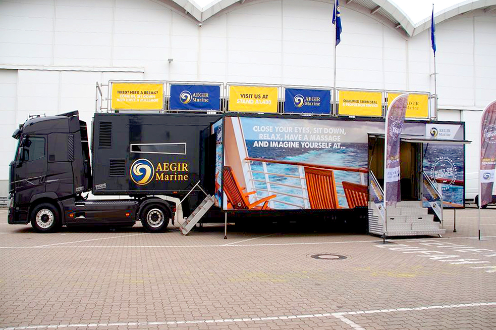 Showtrailer mobielepromotie Promotietrailer Hospitalityunit Roadshow Tevi